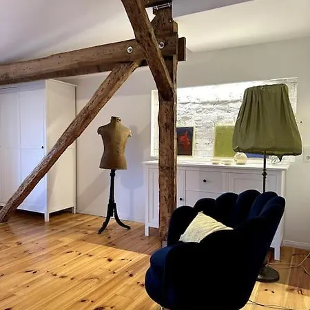 Auf Der Sonnenseite In Apartment *